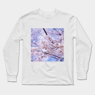 SCENERY 35 - White Blooming Flower Blue Sky Long Sleeve T-Shirt